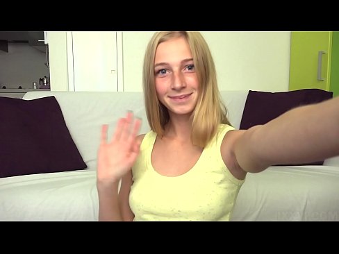 ❤️ Keď sa nudím, lenivo si masturbujem svoju ružovú kundičku ️❌ Šukanie video na sk.sexvideogif.ru ❌